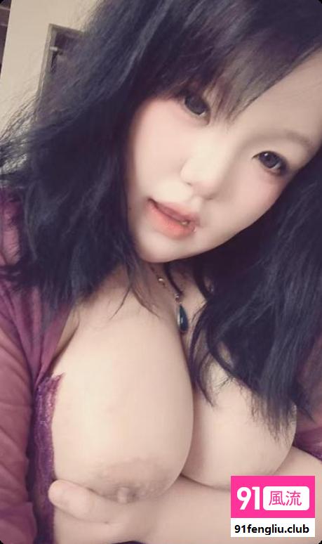 爆乳学生妹